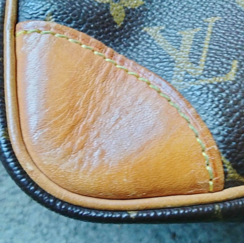 (SOLD)💯 Authentic Louis Vuitton Nile GM bag & dust bag - Picture 5 of 12